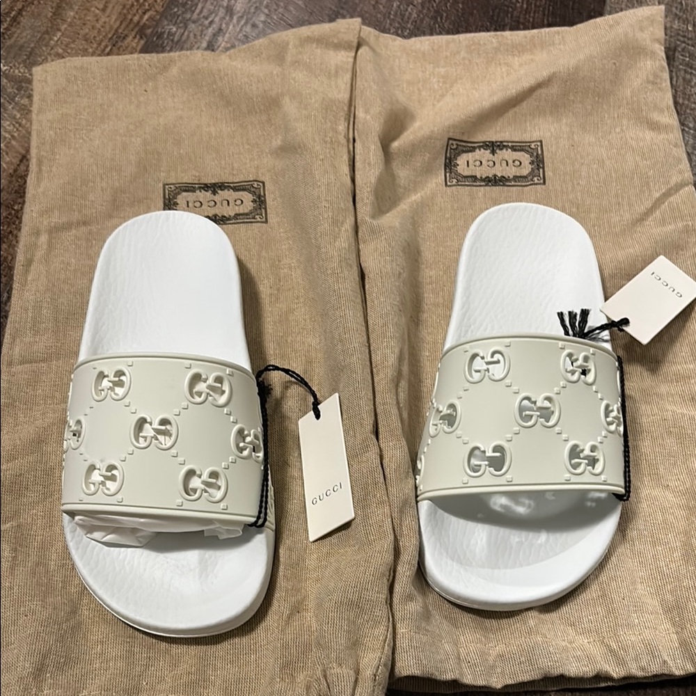 Gucci women’s White Slide Sandals